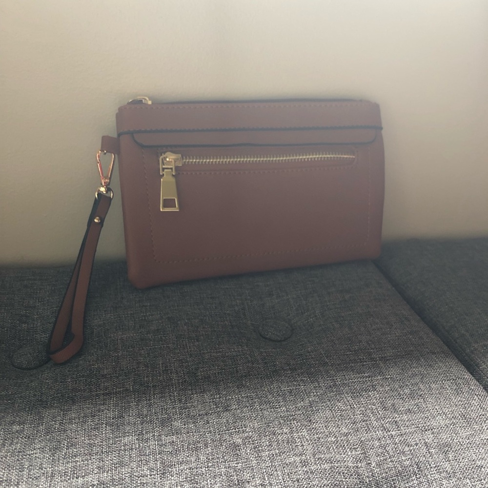 🎀New Wristlet, never used. Brand unknown 🎀